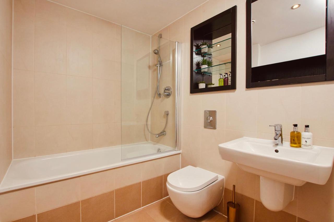 King Deluxe City Apt Large Balcony& Free Parking! Leeds  Eksteriør billede