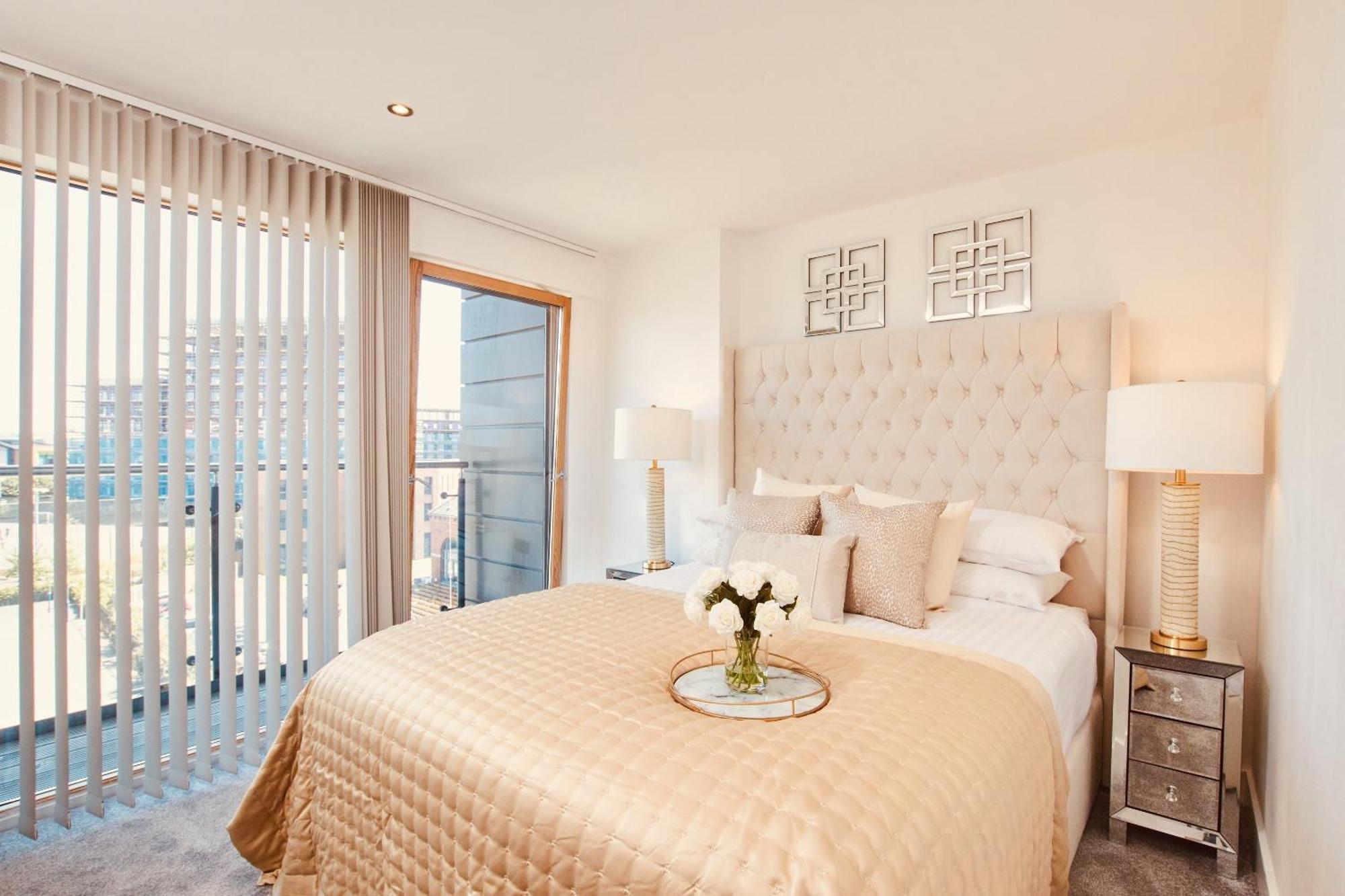 King Deluxe City Apt Large Balcony& Free Parking! Leeds  Eksteriør billede
